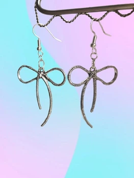 Серьги из металла Бантики