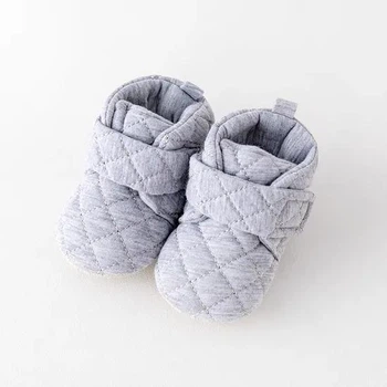 Мягкие пинетки "Toesies" для малышей с липучкой и нескользящей подошвой (длина стельки 11 см) (0-6 месяцев) серый (KS1060)