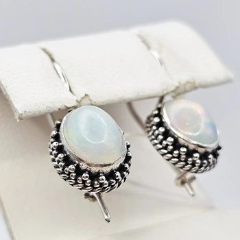 Сережки серебряные с лунным камнем 4,41 г