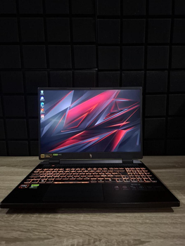 Ноутбук Acer Nitro V16 2K 180Hz Ryzen 9 8945HS/32GB/1TBSSD/RTX4070-8GB Б/В
