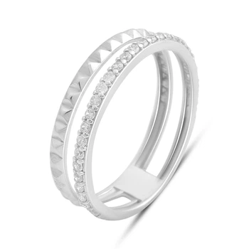 Серебряное кольцо с фианитами 0.29ct, вес изделия 1,64 гр (2197713)