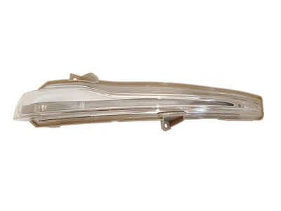 Повторитель поворота в зеркало правый для Mercedes W205 W222 W213 W221 A0999067401