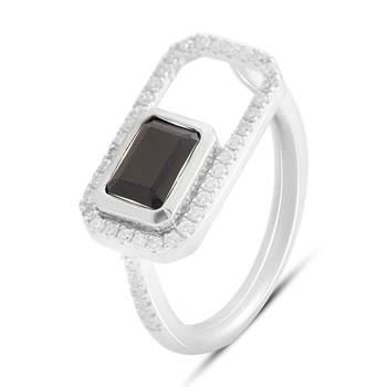 Серебряное кольцо с натуральным сапфиром 1.735ct, фианитами, вес изделия 3,01 гр (2202486)