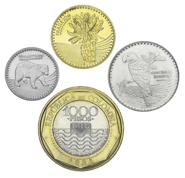 Набор монет Колумбия набор из 4 монет 2022-2023 UNC Животные 50, 100, 200, 1000 песо