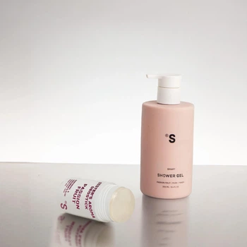 Набор по уходу за телом Sister’s Aroma: Гель для душа Sister's Aroma Smart Shower Gel Passion Fruit 250 мл + Дезодорант Sister's Aroma Deostick Passion Fruit 50 г