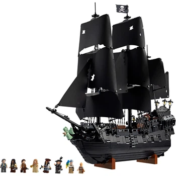 Конструктор LEGO Icons Піратський корабель капітана Джека Горобця (10365) [164544]