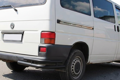 Задние двойные уголки AK003-Double Black (2 шт., нерж.) для Volkswagen T4 Caravelle/Multivan 1990–2003 гг