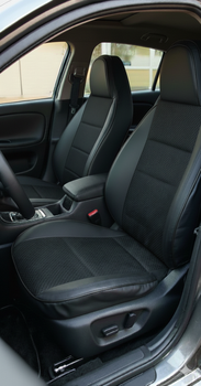 Авточехлы на Renault Megane II Auto Style пилот СПОРТ+ кожзам + ткань черный