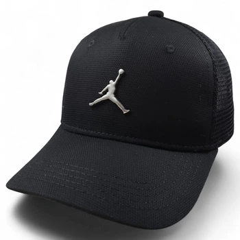 Бейсболка мужская snapback коттоновая с сеткой и маленьким металлическим значком черная весна-лето р.55-56