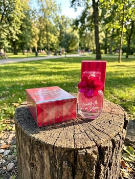Женские духи Victoria's Secret Bombshell In Bloom 100 мл с фрезией красным яблоком и водяной лилией цветочный шлейф
