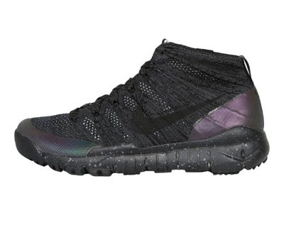 Кросівки WMNS FLYKNIT TRAINER CHUKKA FSB HOLOGRAPHIC 805093-001 40