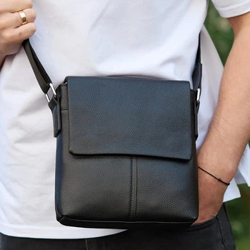 Мужская кожаная сумка через плечо Tiding Bag 48450 — компактный мессенджер с клапаном, 2 отделения, барсетка 21×23×5.5 черная