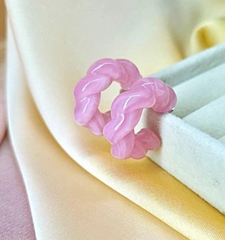 Жіночі сережки Кручені кільця Акрил jewelry Рожеві