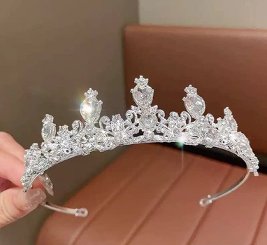 Діадема корона для дівчинки, срібна з білими камінчиками, тіара