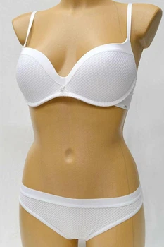 Комплект белья: бюстгальтер push-up и стринги 9375 Balaloum белый 80C/L