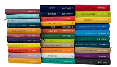 Серія з 33 книжок Террі Пратчетта