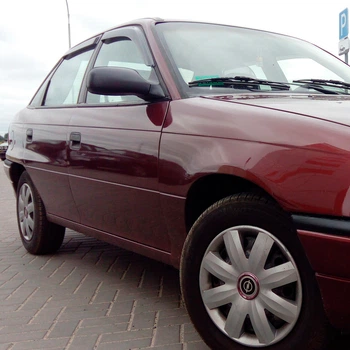 Дефлекторы окон VL-Tuning на Opel Astra F 1991-1998 седан (накладные)