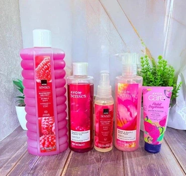 Набір Avon "Ягідна ніжність" з 5-ти одиниць