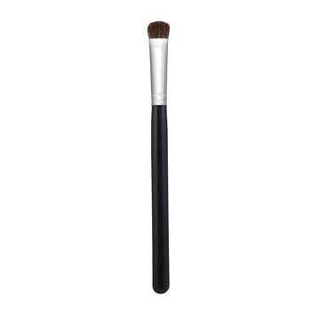 Кисть для растушевки теней MORPHE Crescent Shadow M422