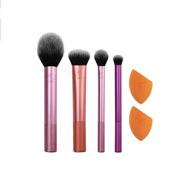 Набор кистей Real Techniques Everyday Essentials и две губки Miracle Complexion в подарок
