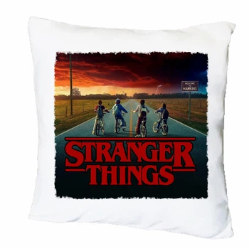 Подушка с печатью "Очень странные дела / Stranger Things" №4 (42117)