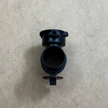 Тройник заливной горловины пластик Dodge Journey Avenger Caliber Jeep Compass Patriot Chrysler 200 Sebring