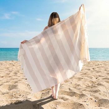 Пляжное полотенце на пляж в полоску Riviera Sand 100х180 см пештемаль для пляжа басейна хамама бежевая