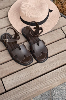 Женские минималистичные босоножки PARADIZE SHOES из натуральной коричневой кожи с мягкой стелькой на плоской подошве 41 размер (стелька 26,3 см)