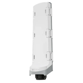 Коммутатор наружный MikroTik GPERx6 (CSS606-1G-2Gi-3S+OUT)