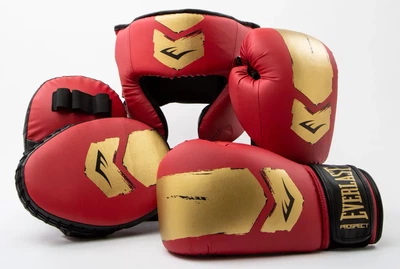 Комплект боксерских перчаток шлема лап Everlast синтетическая кожа OSFM красный золотой