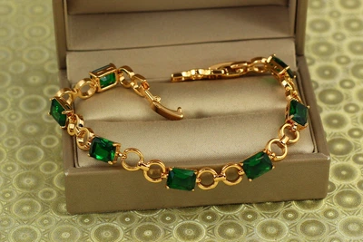 Браслет Xuping Jewelry Поцелуй леса с зеленым камнем 19 см 7 мм золотистый