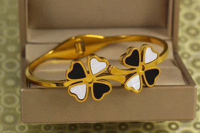 Браслет бэнгл Xuping Jewelry жесткий Lucky Charm 60 мм на руку от 17 до 19 см лимонный