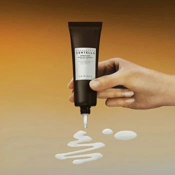 Солнцезащитная ампульная сыворотка с центеллой SKIN1004 Madagascar Centella Probio-Cica Glow Sun Ampoule SPF50+ PA++++ 50 ml