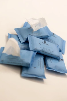 Cерветки від пітливості для всіх зон PodoDry Wipes ( 1 упаковка - 12 серветок)