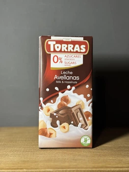 Молочний шоколад Torras з фундуком, без цукру і глютену, 75г (Іспанія)