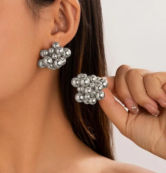 Серьги пусеты Fashion Jewerly маленькие с металлическими шариками из нержавеющей стали, серебристый цвет (SVS)