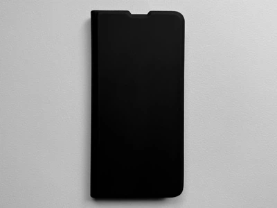 Защитный флип чехол (чехол-книжка) FIBRA для Apple iPhone 16 Pro Max черный, из матовой искусственной кожи со слотами для карт
