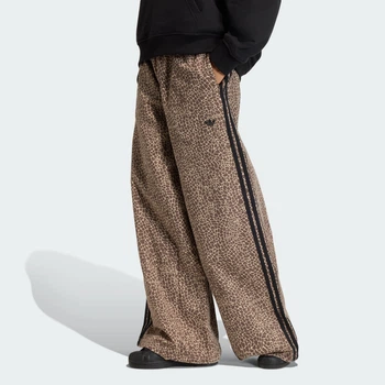 Жіночі джинси Firebird Oversized AOP adidas KD8811 (2XL) коричневий (4068805015892)