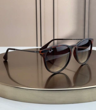 Солнцезащитные очки Ray-Ban Erika RB4171 гавана матовая, коричневая градиентная линза, круглые, женские,