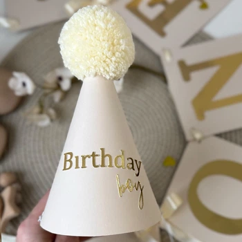 Колпачок именинника Birthday Boy бежевый с золотом