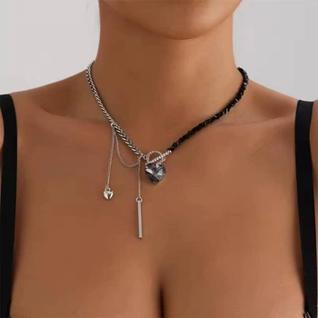 Женское колье с подвеской в виде сердца с серебряными цепочками Black Diamond Heart