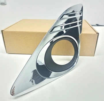 Накладка противотуманной фары Toyota Camry 50 (XV50) USA (2011–2014), цвет хром с черным кантом Левая
