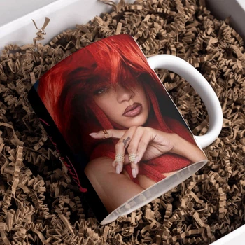 Чашка чорна хамелеон матова мультфільм Rihanna Ріанна 330 мл (РІ00268)