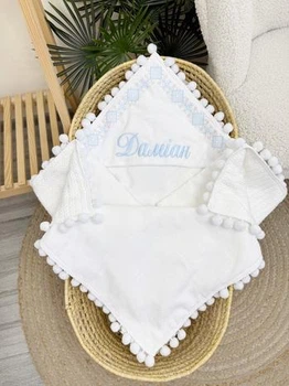 Крыжма для мальчика Family Tradition велюровая махра пике косичка с вышивкой и бахромой 100х100 см белая Голубые ромбы
