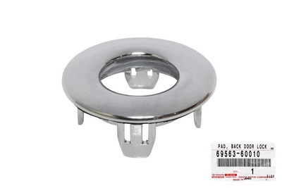 Накладка замка багажника Toyota (69563-60010)