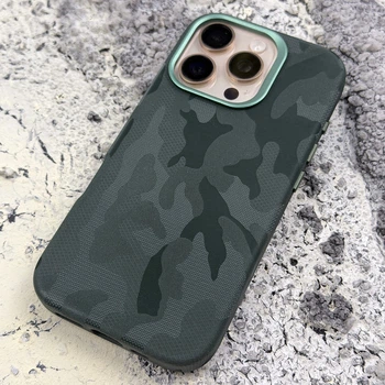 Чехол Camo Case MagSafe для Apple iPhone 15 Pro Green