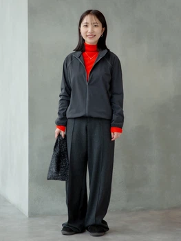 Вітрівка жіноча Uniqlo 612540611 XL Чорна (1159865274)