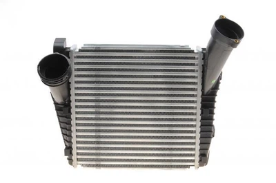 Радиатор интеркулера Audi Q7/Porsche Cayenne 4.2TDI/S4.5 02-18 30293 , NRF