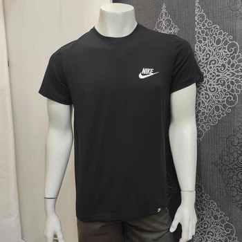 Футболка мужская базовая с белым вышитым логотипом Nike хлопок S черная