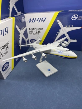 Модель Літака Антонов АН225 Мрія 1:200